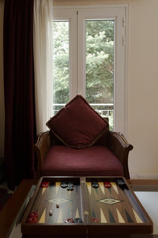 Papastavrou Apartments 卡拉维塔 客房 照片