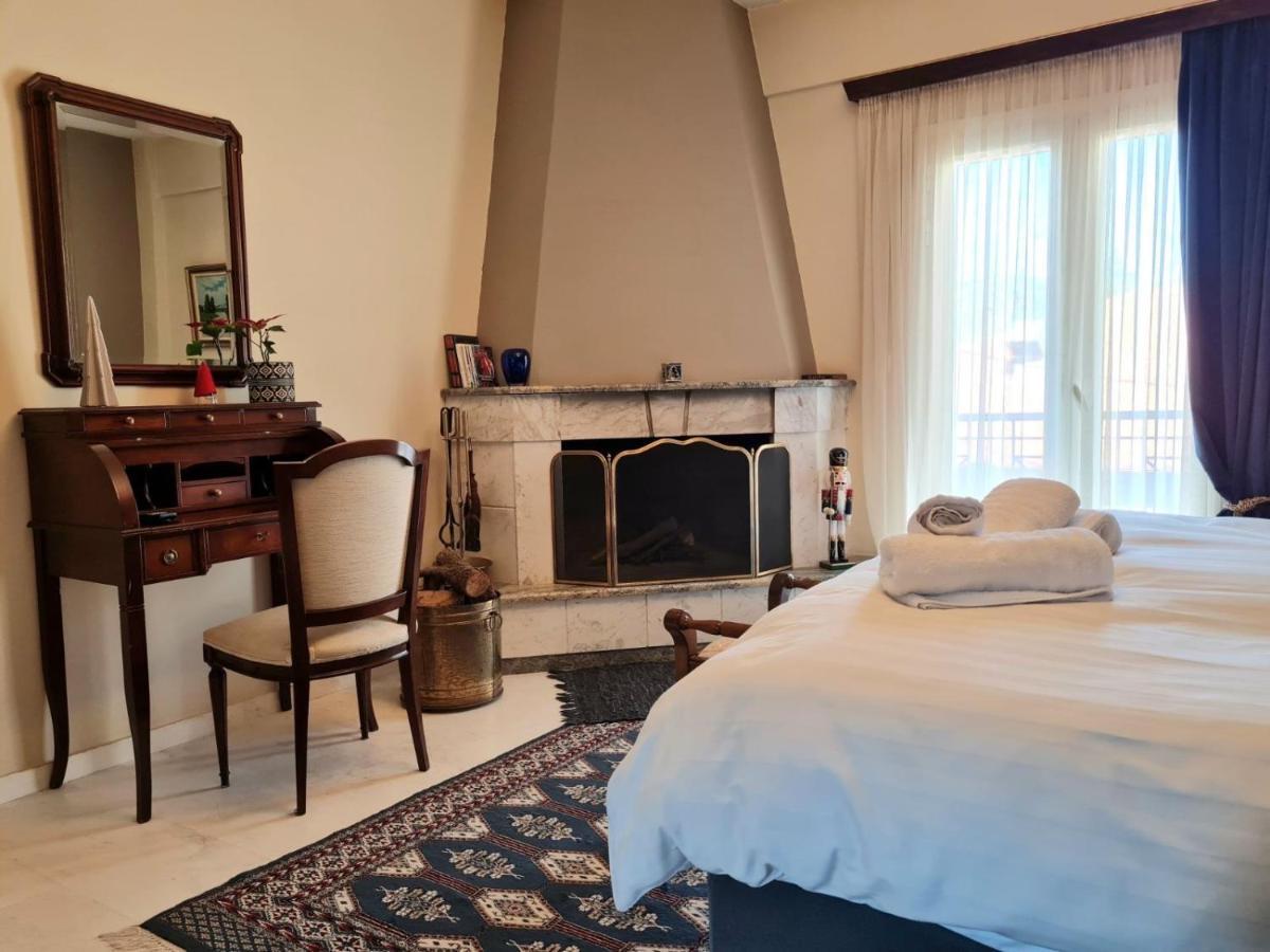 Papastavrou Apartments 卡拉维塔 外观 照片