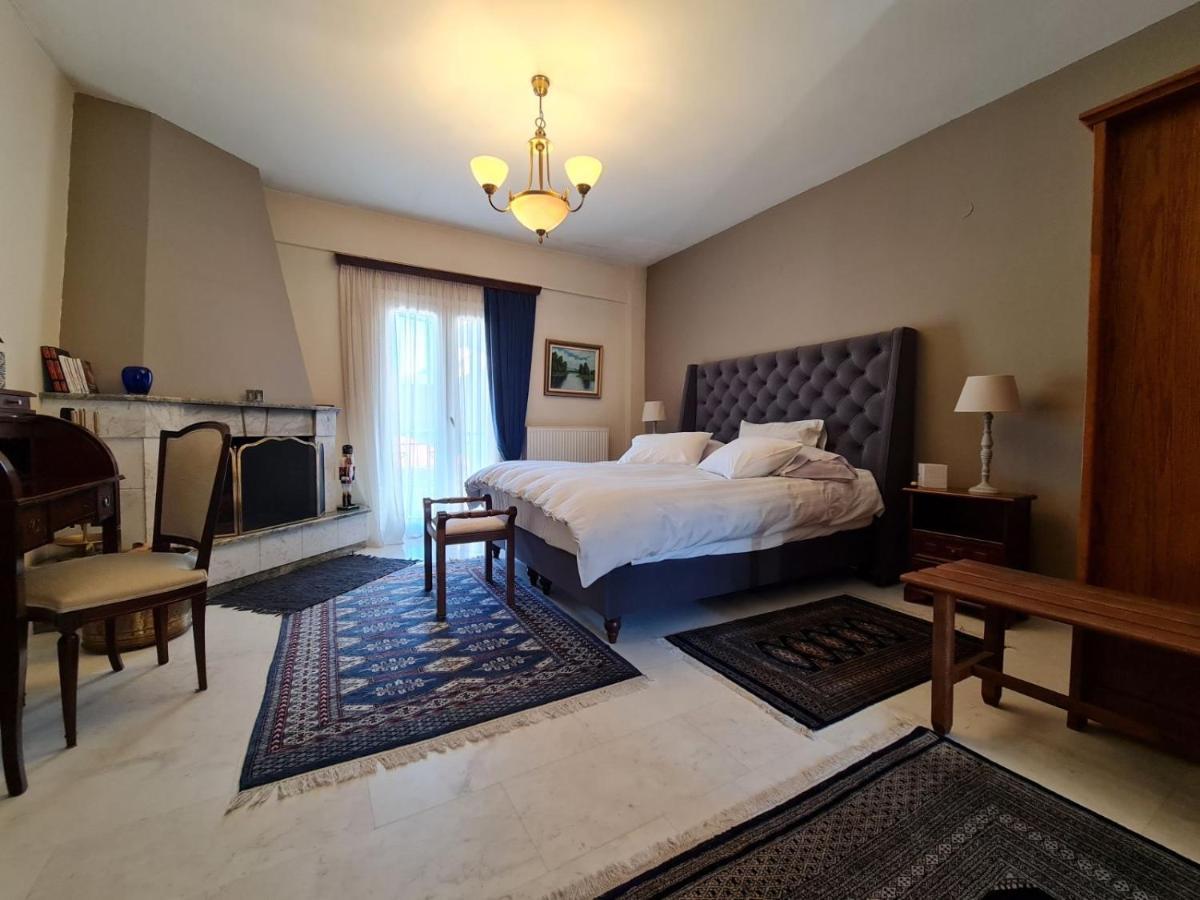 Papastavrou Apartments 卡拉维塔 外观 照片