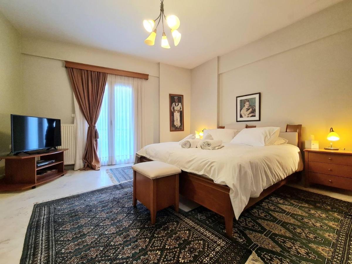 Papastavrou Apartments 卡拉维塔 外观 照片